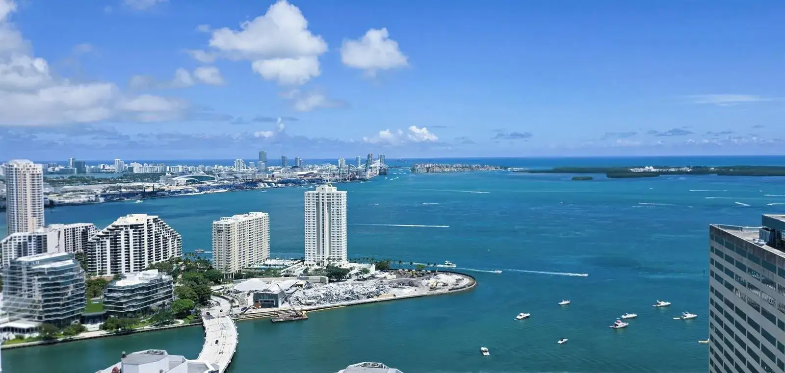 2 bedroom 2 bath Residential for sale at 951 Brickell Avenue # 4308, Miami FL 33131