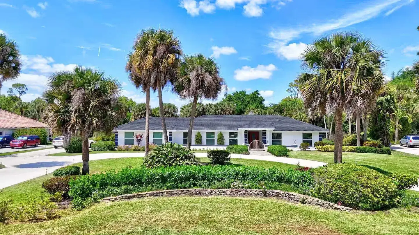 5 bedroom 5 bath Residential Lease for rent at 12231 Areaca Drive, Wellington FL 33414