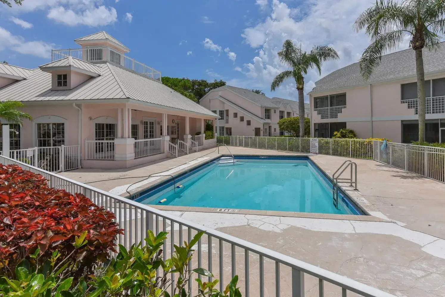 2 bedroom 2 bath Residential for sale at 201 Muirfield Court # 201e, Jupiter FL 33458