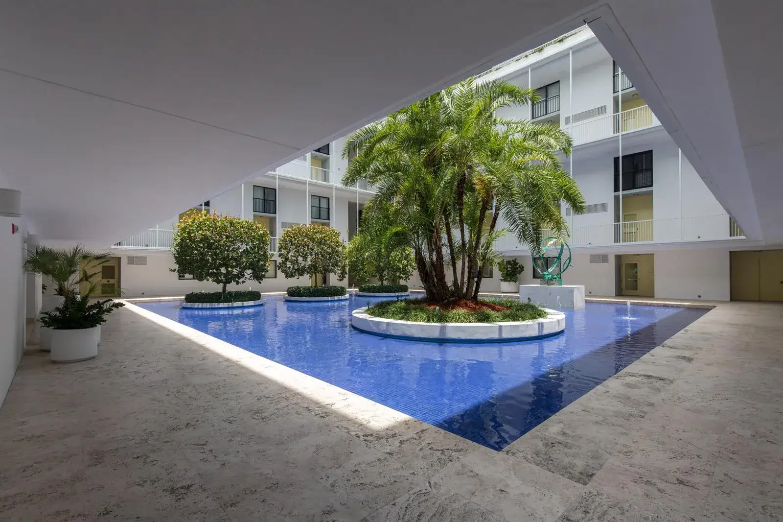 2 bedroom 2 bath Residential for sale at 400 S Ocean Boulevard # 216, Palm Beach FL 33480