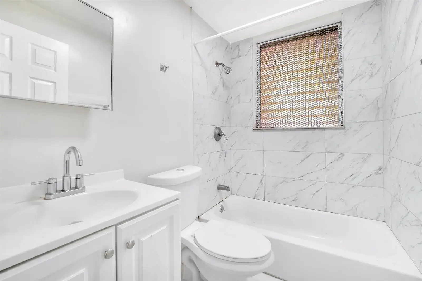 1 bedroom 1 bath Residential Lease for rent at 1554 SW 5th Street # 3, Miami FL 33135