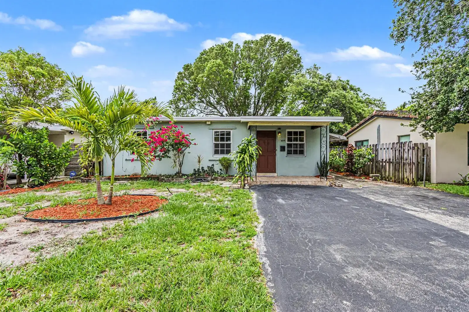 3 bedroom 1 bath Residential for sale at 604 NE 14th Place, Fort Lauderdale FL 33304