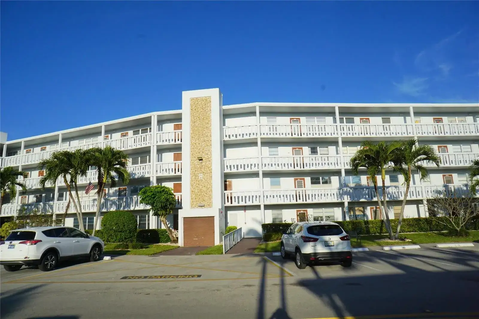 1 bedroom 1 bath Residential for sale at 4029 Newport # 4029, Deerfield Beach FL 33442