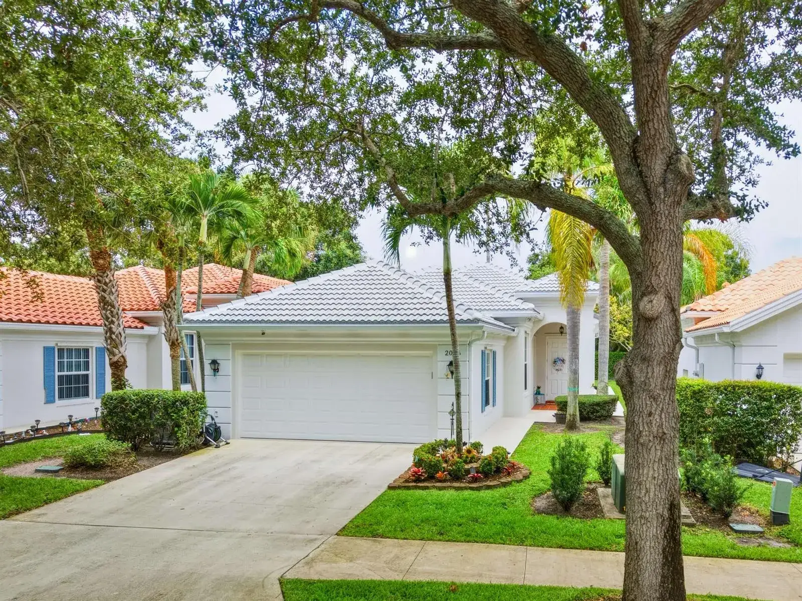 3 bedroom 2 bath Residential for sale at 2036 Valencia Drive, Delray Beach FL 33445