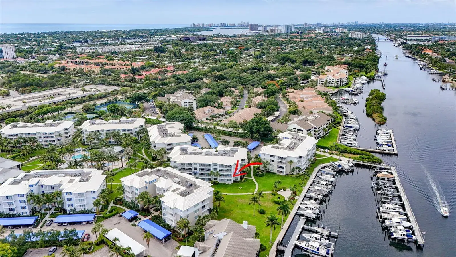 3 bedroom 3 bath Residential for sale at 712 Bay Colony Drive S, Juno Beach FL 33408
