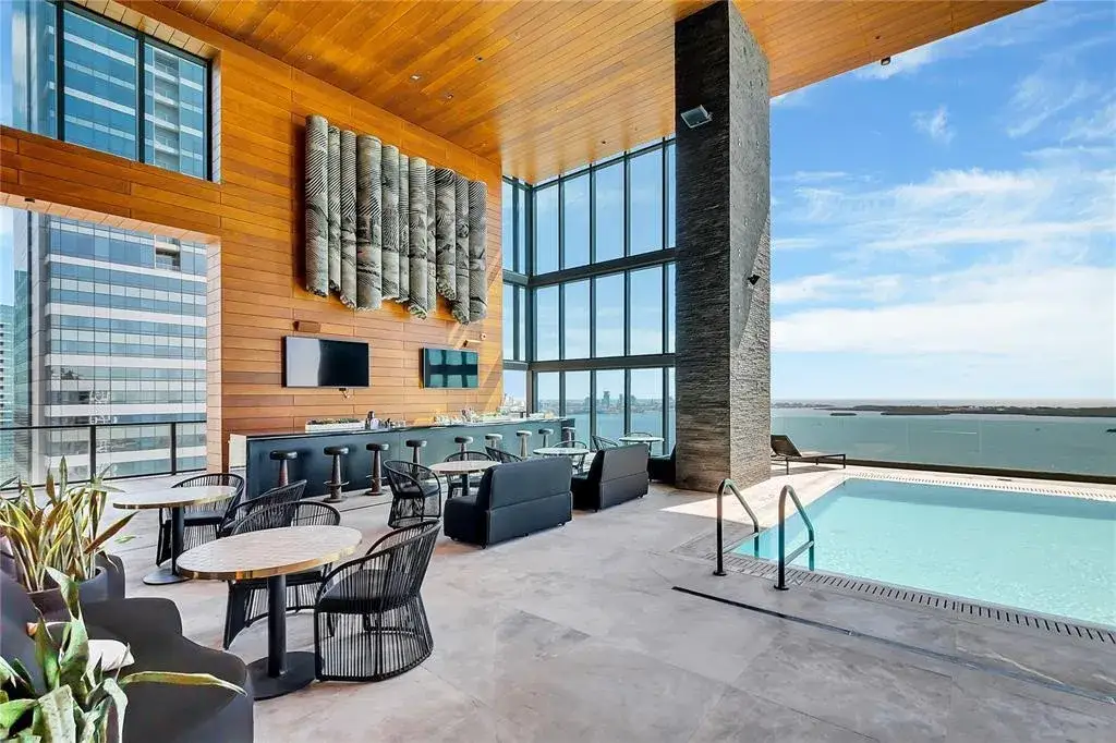 1 bedroom 1 bath Residential for sale at 1451 Brickell Avenue # 1202, Miami FL 33131