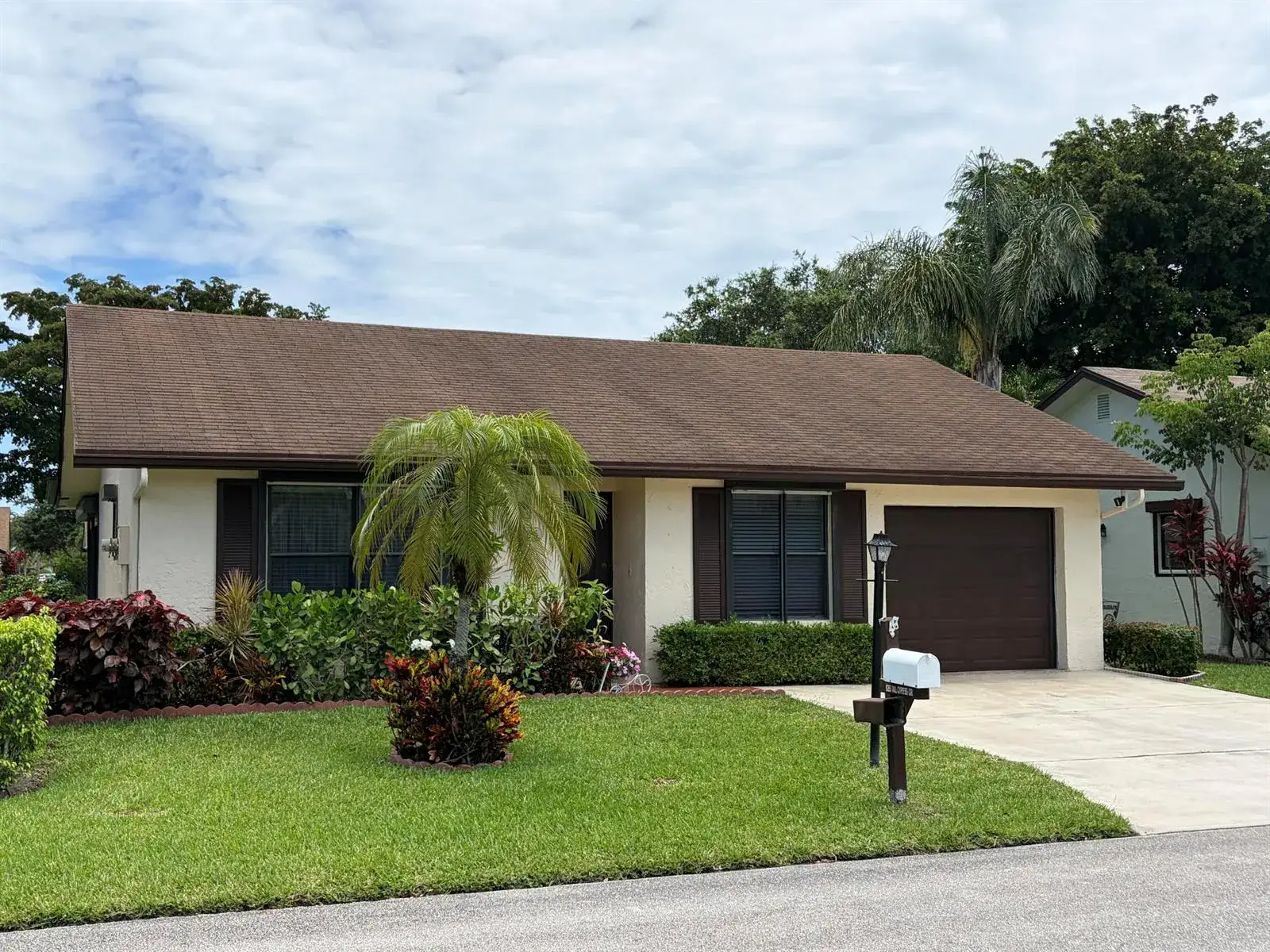 2 bedroom 2 bath Residential Lease for rent at 6285 Tall Cypress Circle, FL 33463