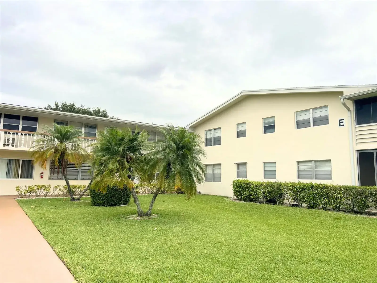 1 bedroom 1 bath Residential for sale at 124 E Andover E # 124, West Palm Beach FL 33417