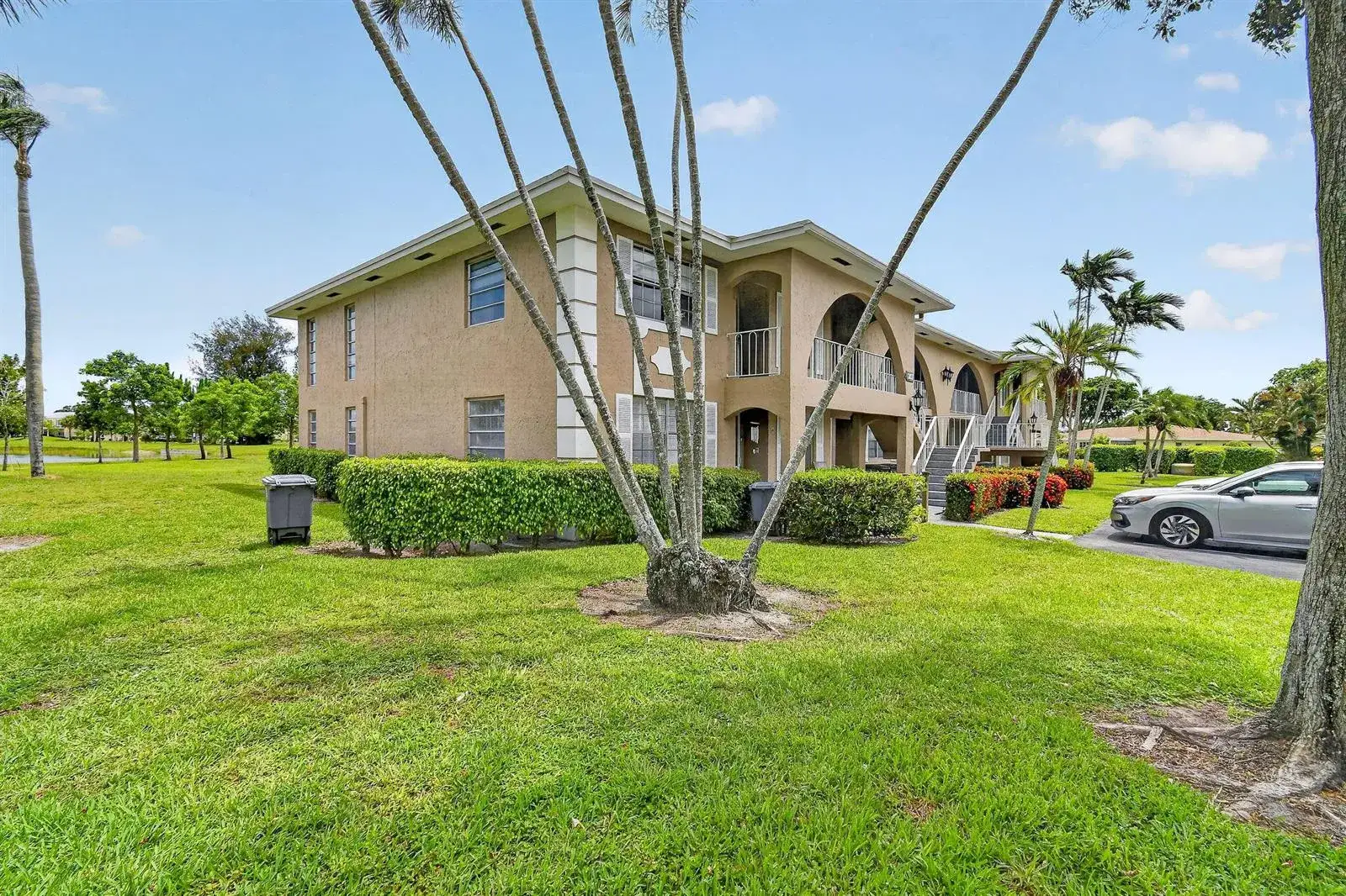2 bedroom 2 bath Residential for sale at 13837 Via Flora, Delray Beach FL 33484