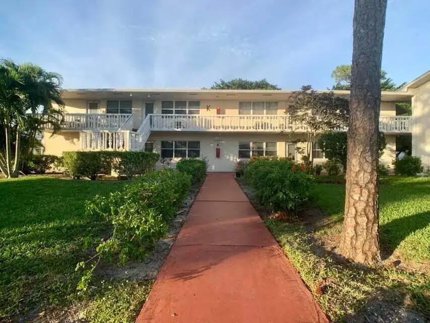1 bedroom 1 bath Residential Lease for rent at 243 Coventry K, West Palm Beach FL 33417