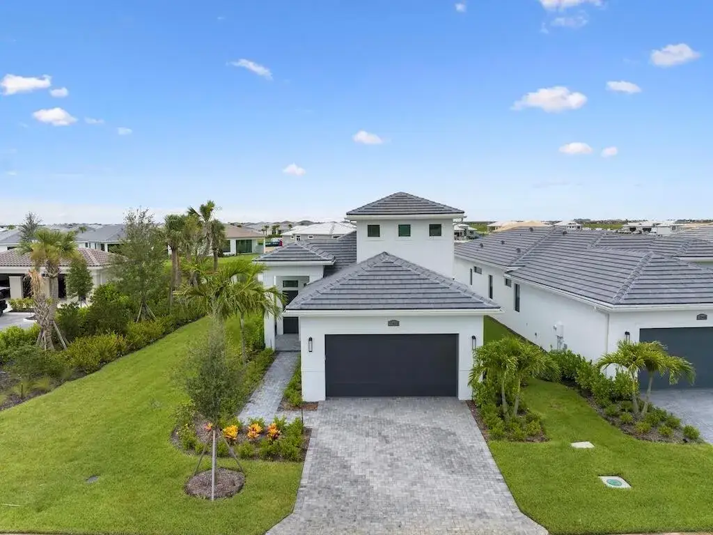 4 bedroom 3 bath Residential for sale at 12442 SW Lunata Way, Port St. Lucie FL 34987