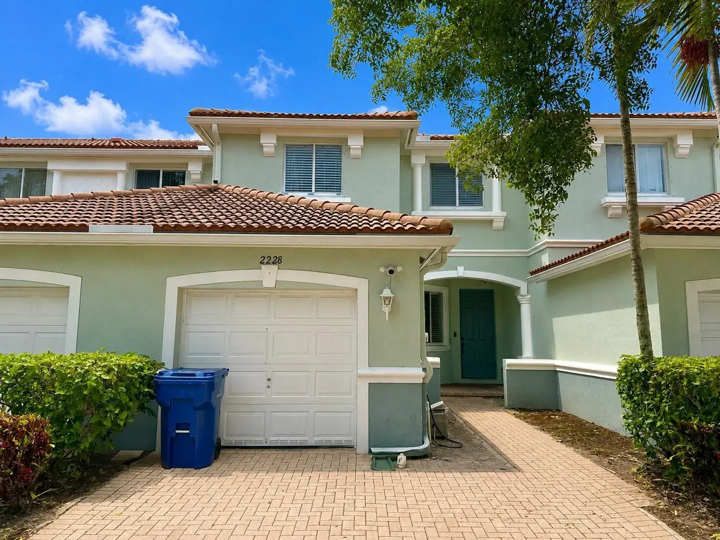 3 bedroom 2 bath Residential for sale at 2228 Oakmont Drive, Riviera Beach FL 33404