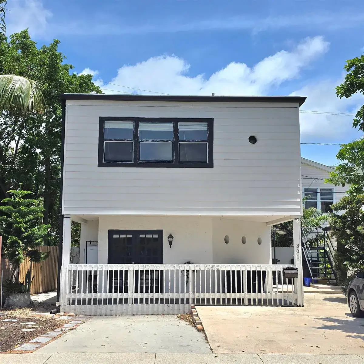 1 bedroom 1 bath Residential Lease for rent at 3709 S Olive Avenue, West Palm Beach FL 33405
