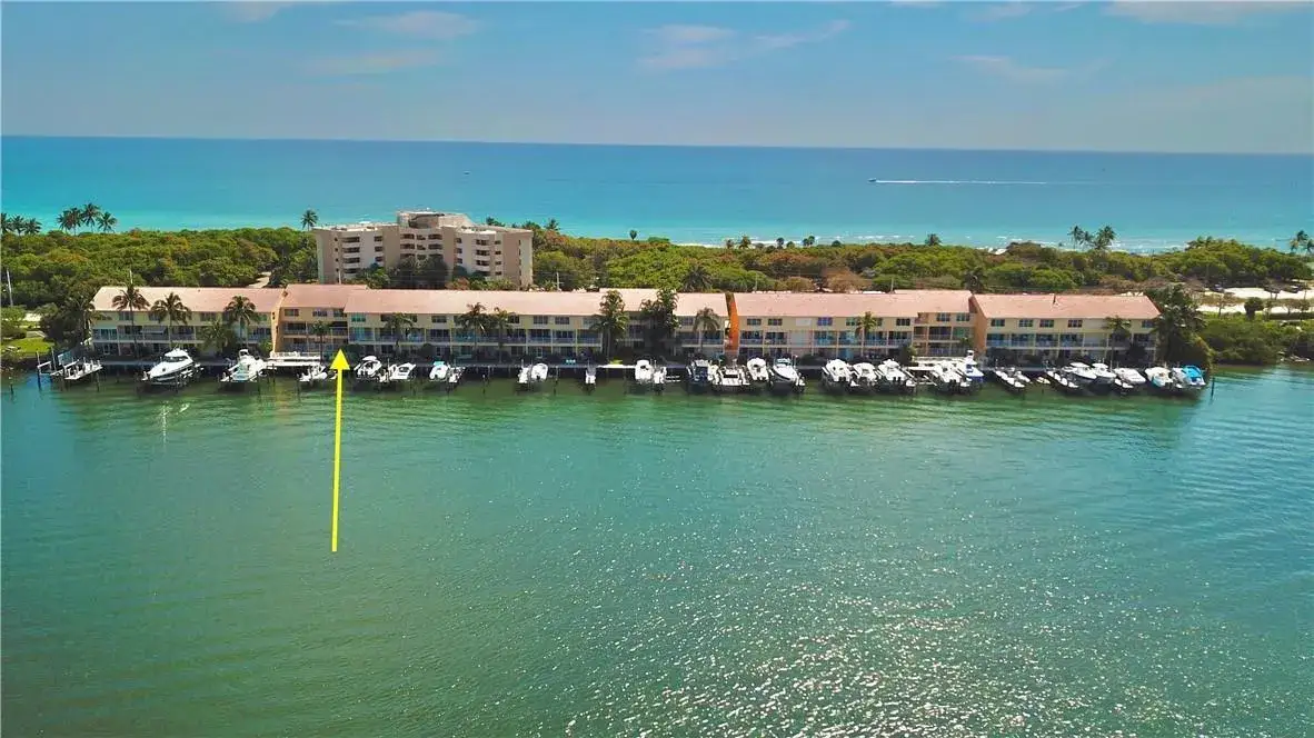 3 bedroom 3 bath Residential Lease for rent at 4230 N Ocean Drive, Hollywood FL 33019