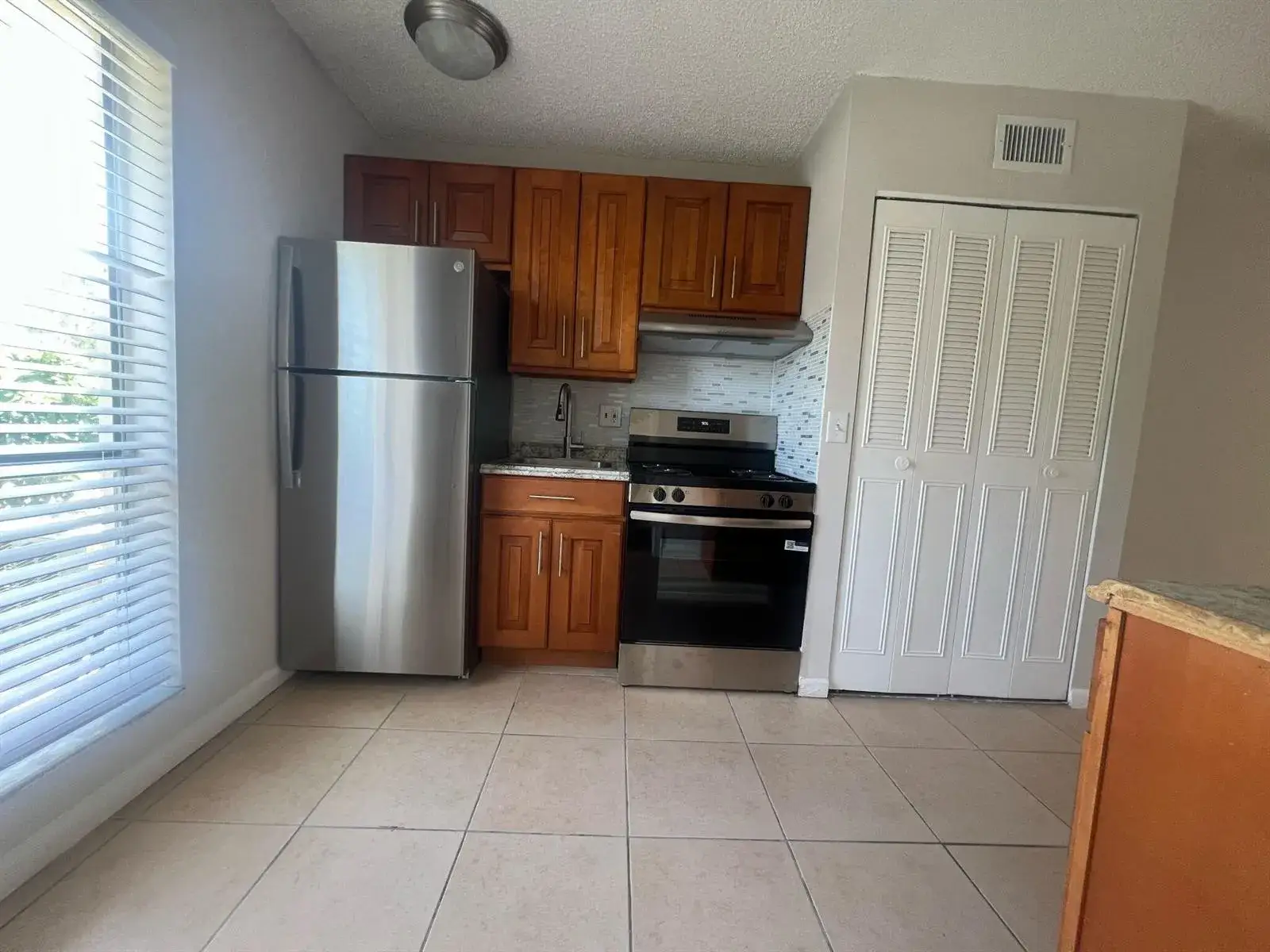 1 bath Residential Lease for rent at 559 NE 48th Street # 303, Boca Raton FL 33431