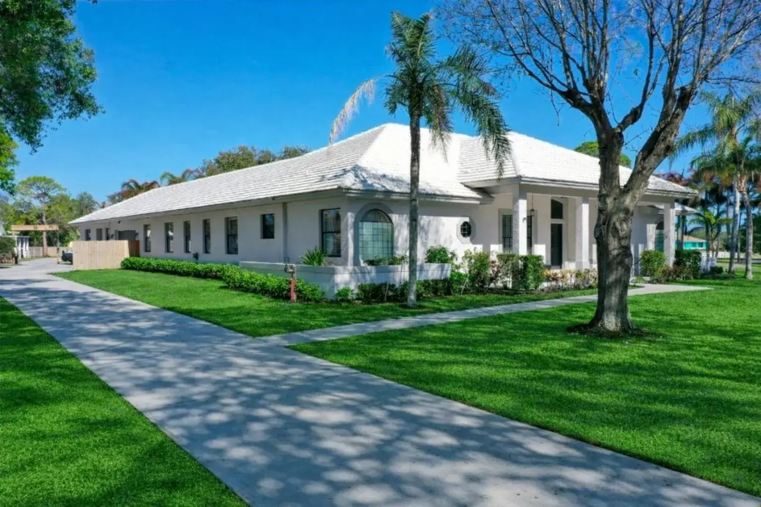 7 bedroom 4 bath Residential for sale at 3401 SW Holly Lane, Palm City FL 34990