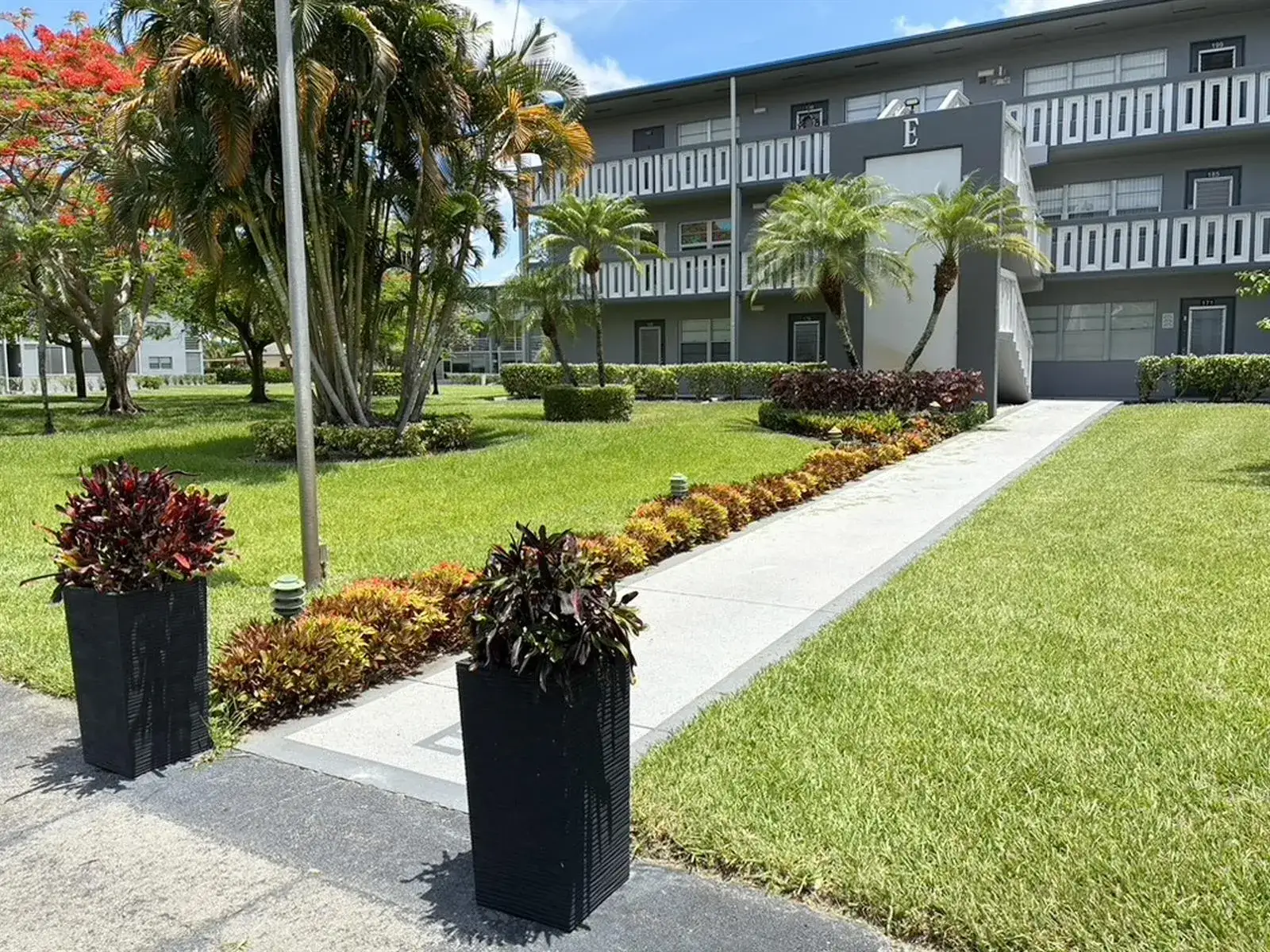 1 bedroom 1 bath Residential Lease for rent at 171 Suffolk F # 171, Boca Raton FL 33434