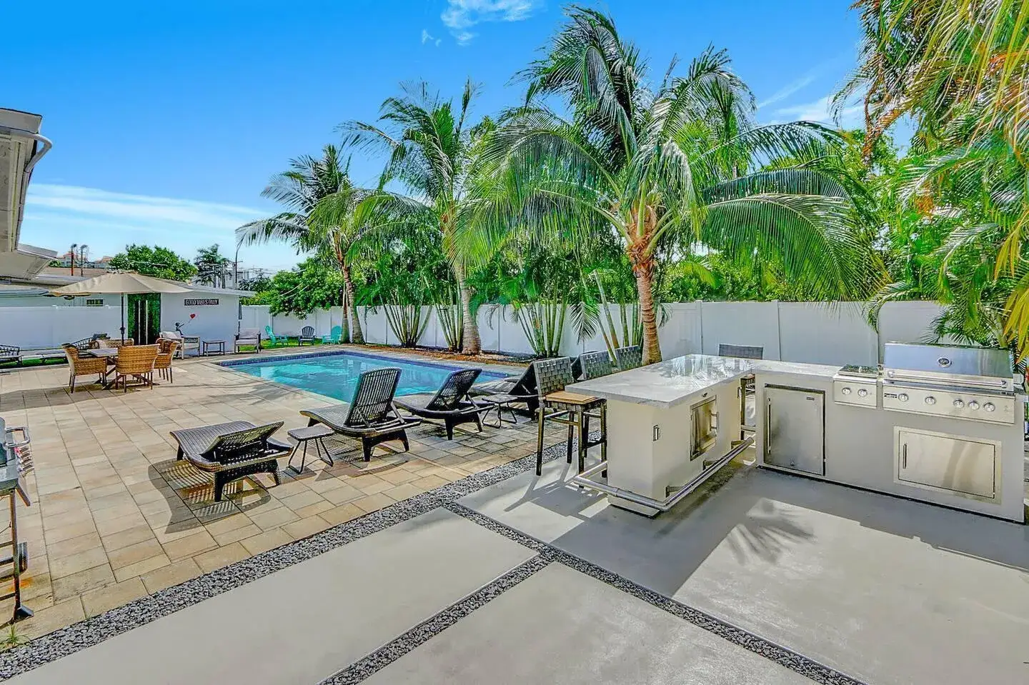 2 bedroom 2 bath Residential Lease for rent at 2740 NE 30th Place # 2, Fort Lauderdale FL 33306