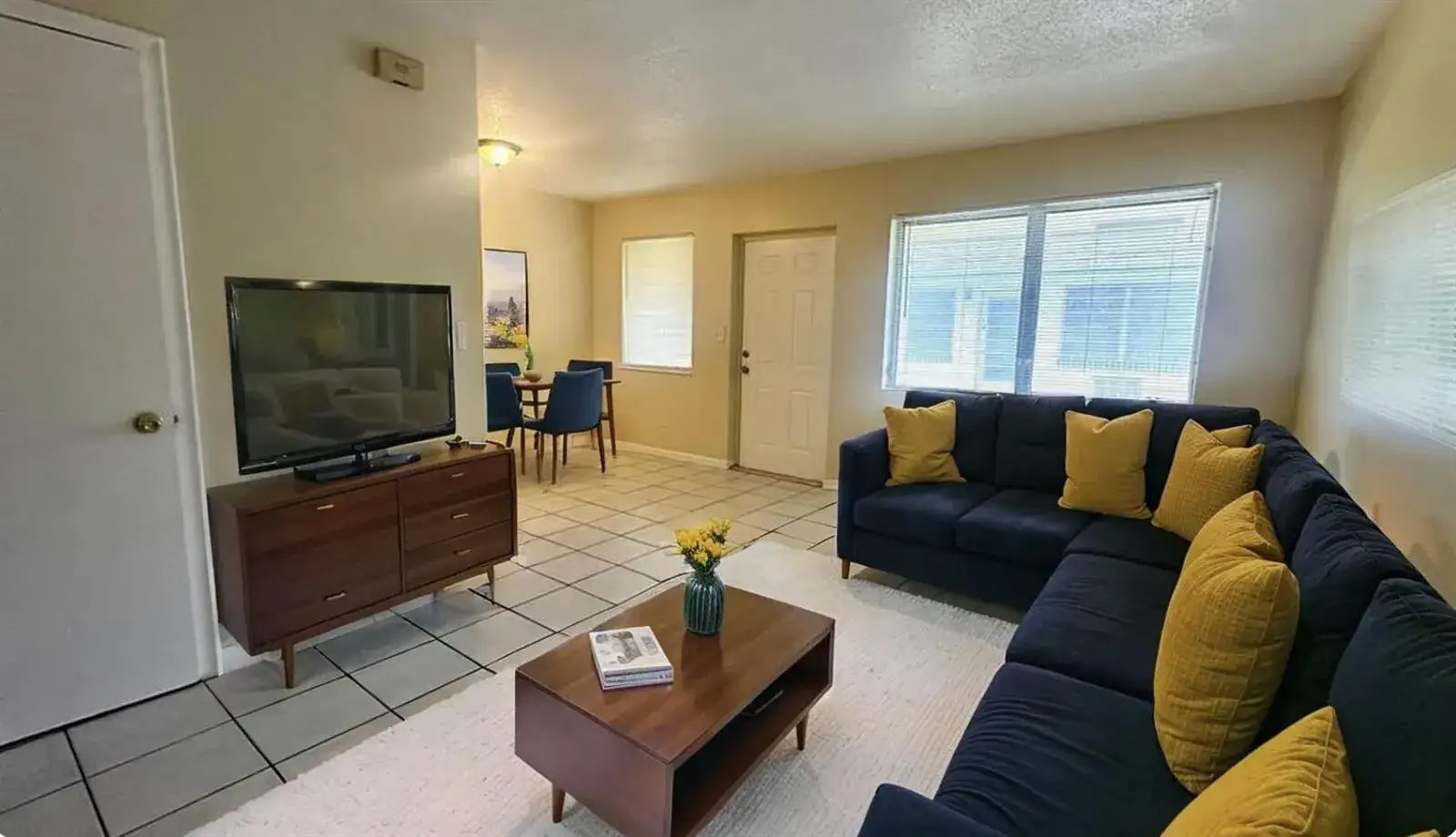 1 bedroom 1 bath Residential Lease for rent at 717 SE 16th Street # 3, Fort Lauderdale FL 33316