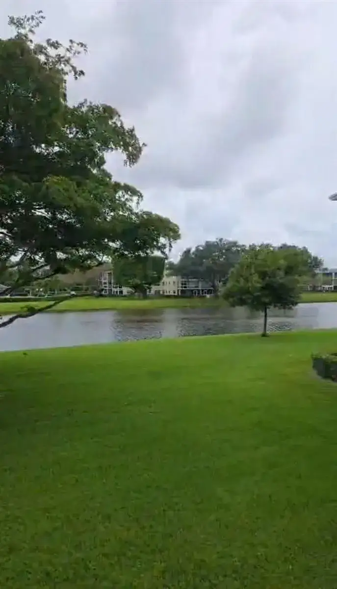 1 bedroom 1 bath Residential for sale at 316 Dorset H # 316, Boca Raton FL 33434