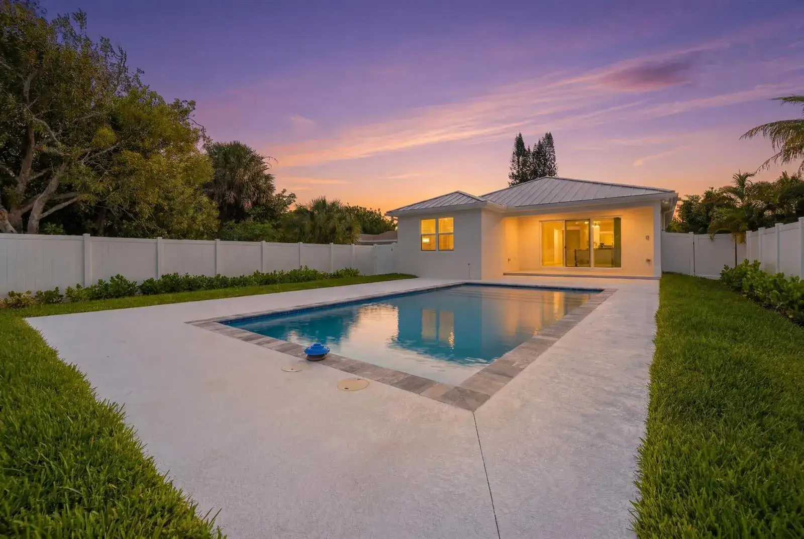 3 bedroom 2 bath Residential for sale at 316 SW 4th Avenue, Delray Beach FL 33444