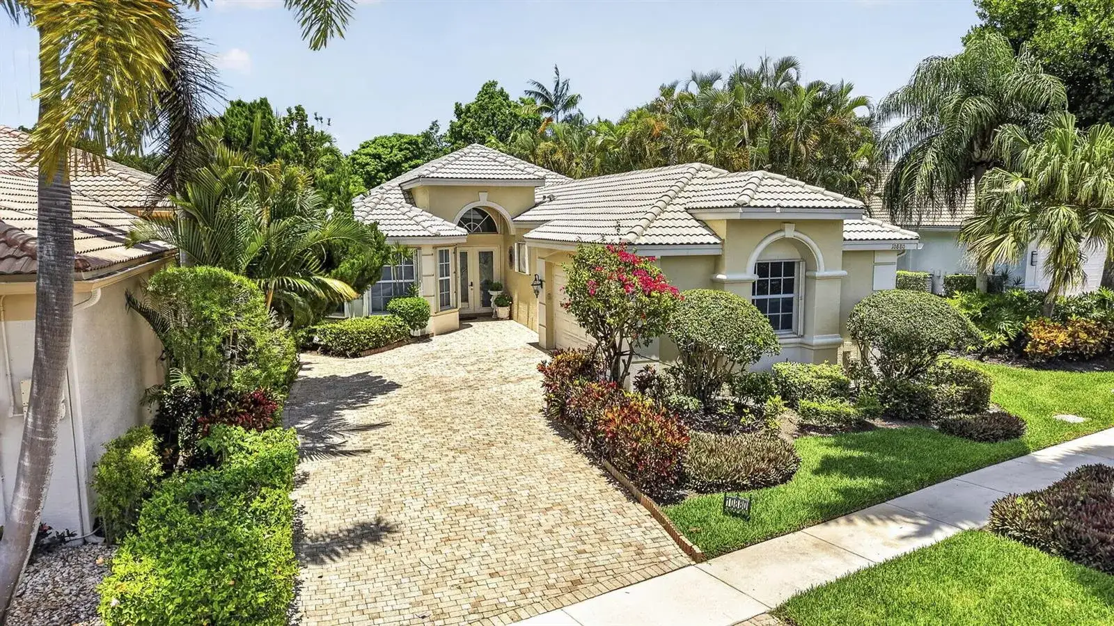 3 bedroom 3 bath Residential Lease for rent at 10880 Northgreen Drive, Lake Worth FL 33449