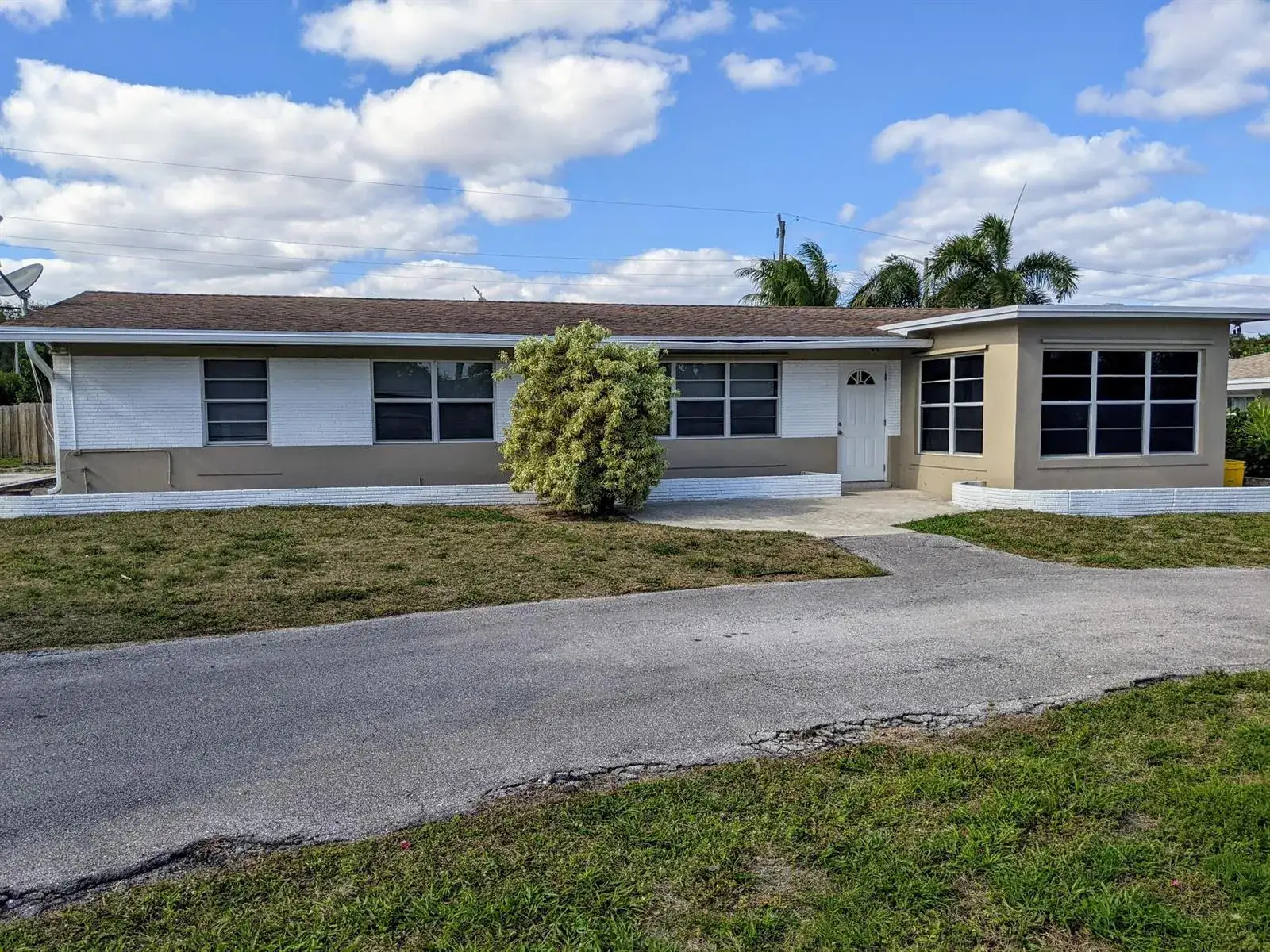 5 bedroom 3 bath Residential for sale at 299 NW 12th Street, Boca Raton FL 33432