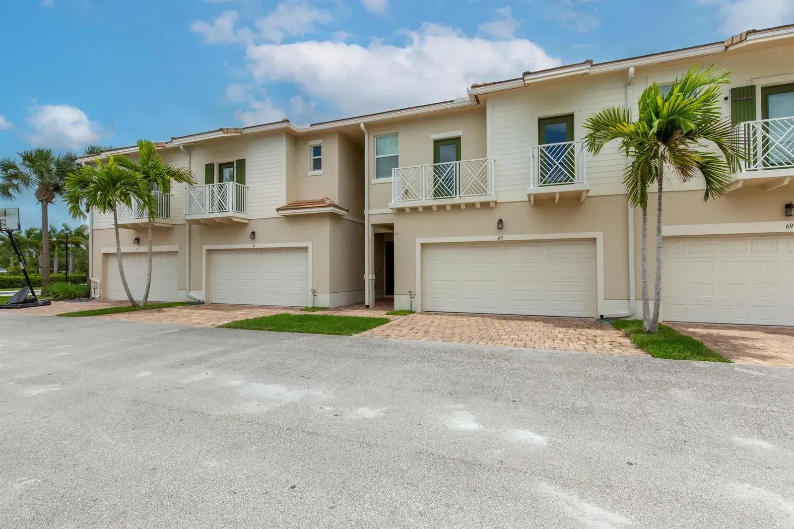 3 bedroom 2 bath Residential for sale at 63 Dogwood Court, Royal Palm Beach FL 33411