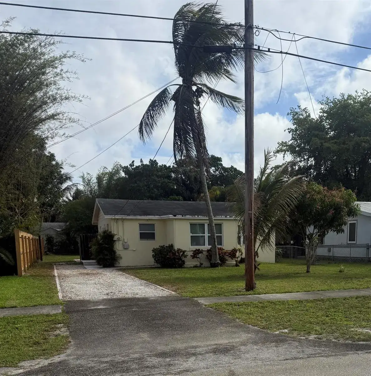 2 bedroom 1 bath Residential Lease for rent at 4596 Old Military Trail, FL 33417
