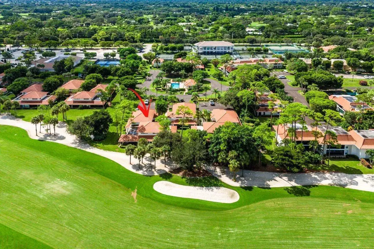1 bedroom 1 bath Residential for sale at 4143 Kittiwake Court, Boynton Beach FL 33436