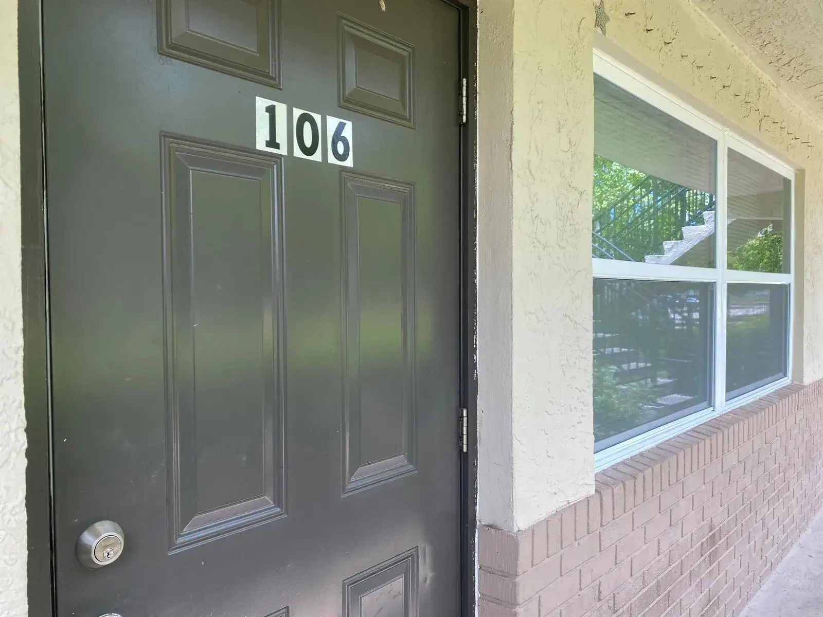 1 bedroom 1 bath Residential Lease for rent at 207 NW 32nd Court # 106, Pompano Beach FL 33064