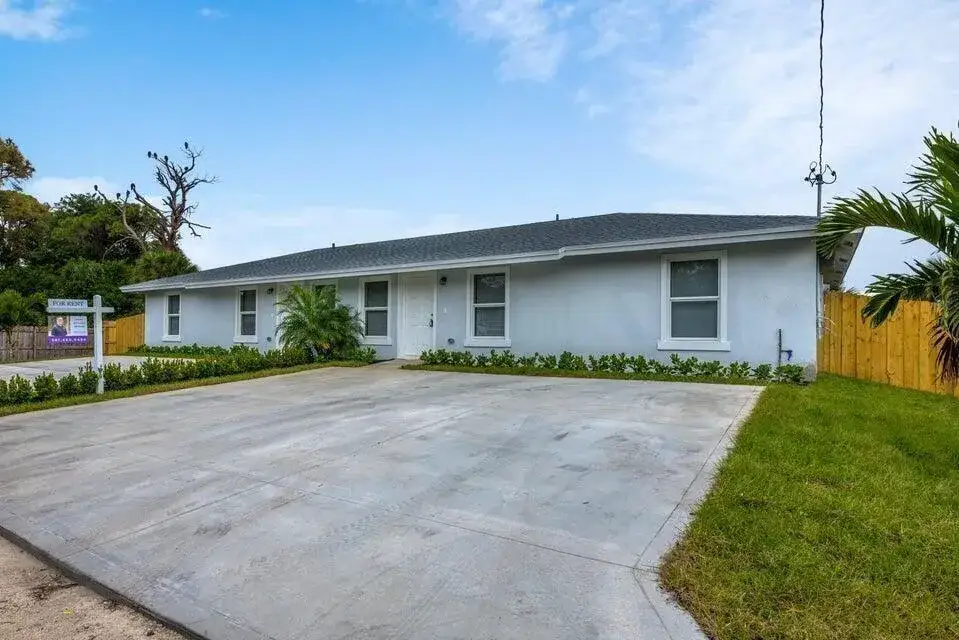 3 bedroom 2 bath Residential Lease for rent at 5173 Clouse Road, West Palm Beach FL 33417