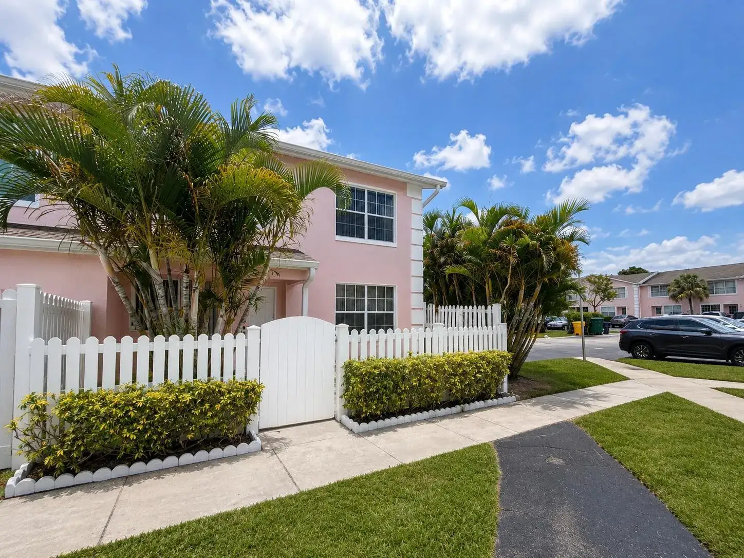 2 bedroom 1 bath Residential for sale at 217 Foxtail Drive # H, FL 33415