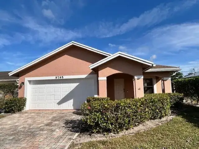 3 bedroom 2 bath Residential for sale at 5795 SE Mitzi Lane, Stuart FL 34997