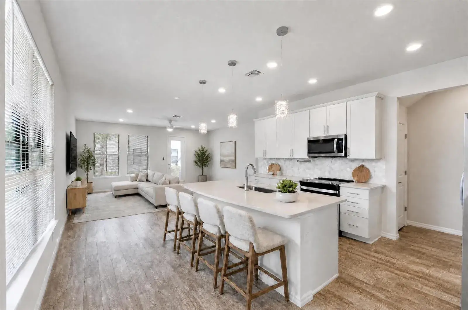 3 bedroom 2 bath Residential for sale at 4851 Indio Trail, Lake Worth FL 33467