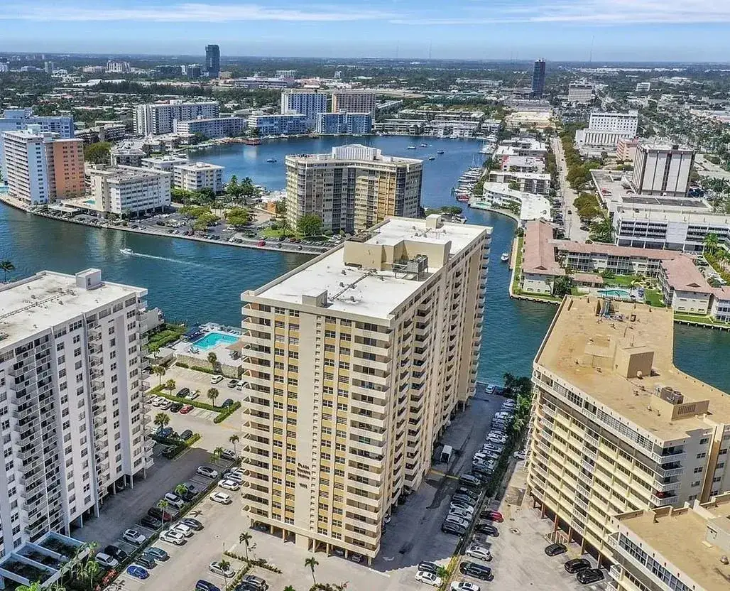2 bedroom 2 bath Residential for sale at 1833 S Ocean Drive # 1209, FL 33009