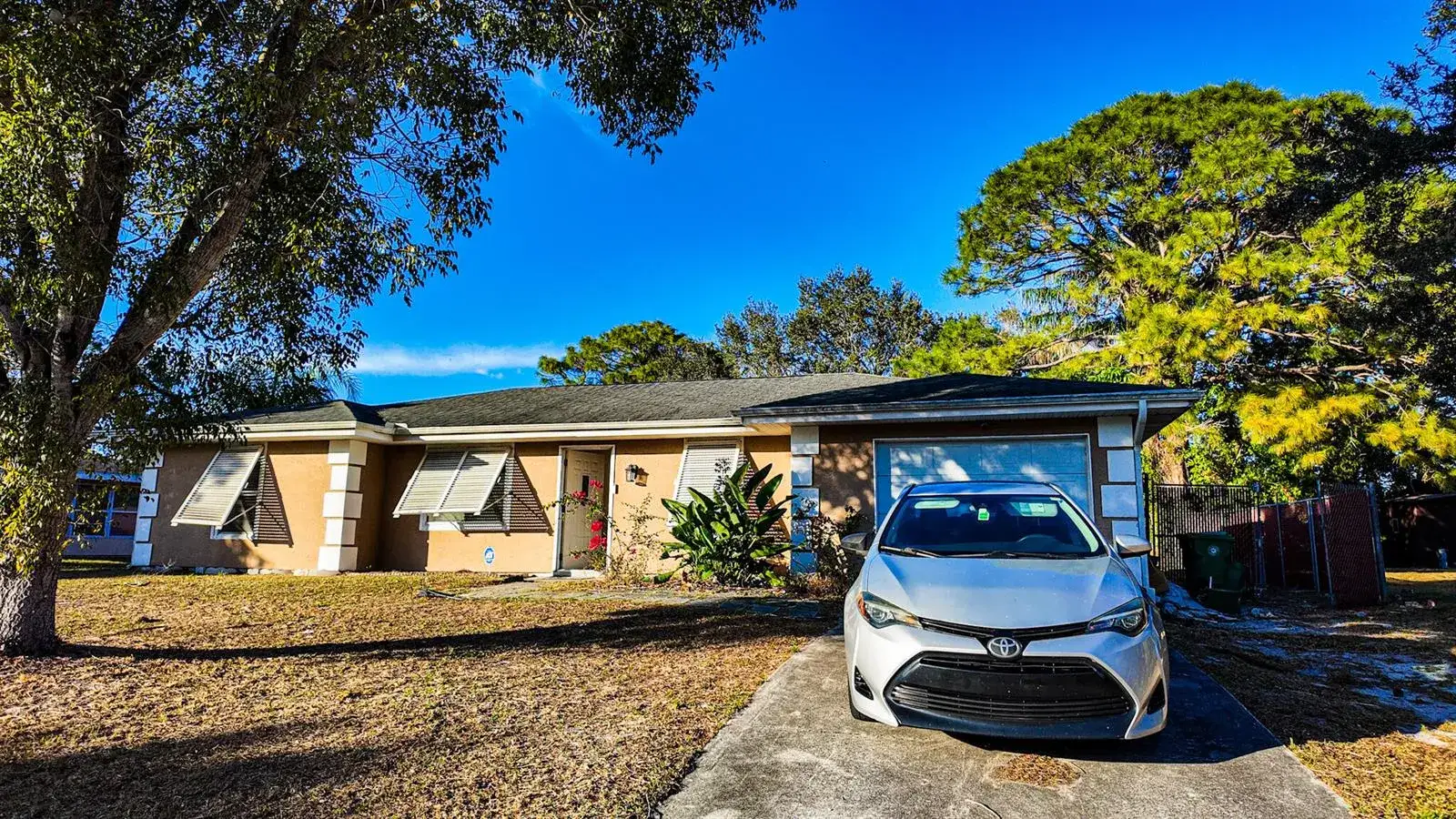3 bedroom 2 bath Residential for sale at 410 SW Kentwood Road, Port St. Lucie FL 34953