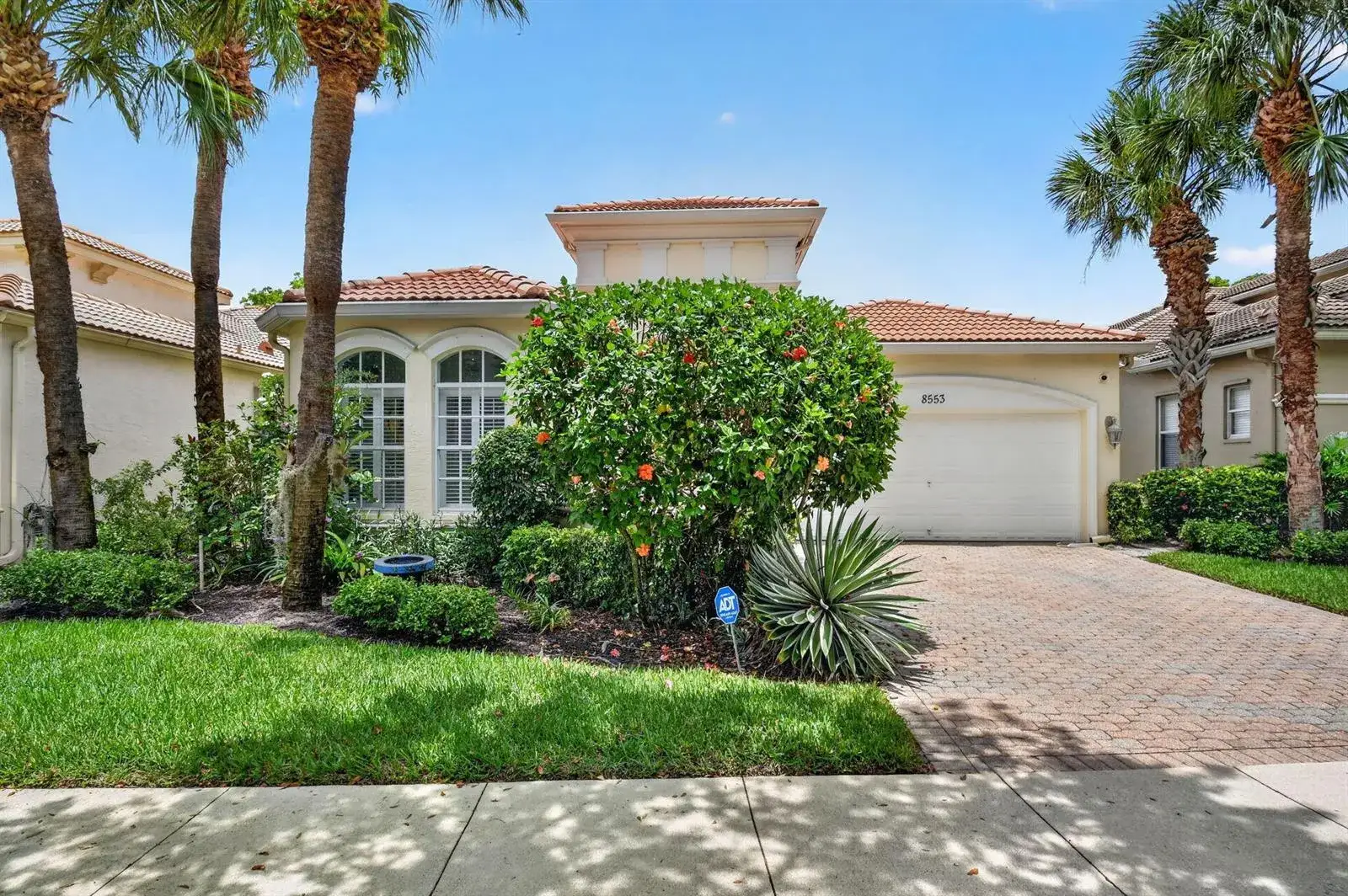 2 bedroom 2 bath Residential for sale at 8553 E Via Grande E, Wellington FL 33411