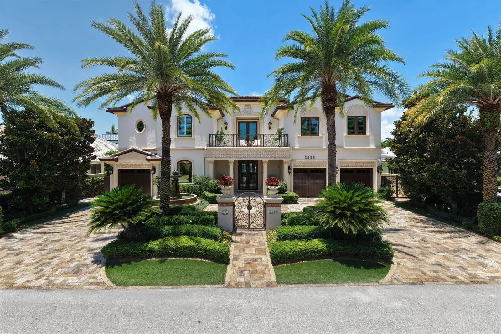 5 bedroom 5 bath Residential for sale at 2225 W Silver Palm Road, Boca Raton FL 33432