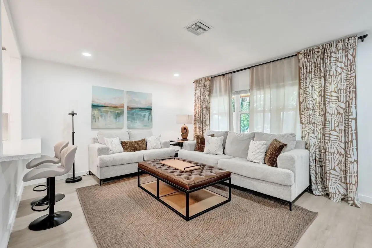 1 bedroom 1 bath Residential for sale at 207 Salisbury I, West Palm Beach FL 33417