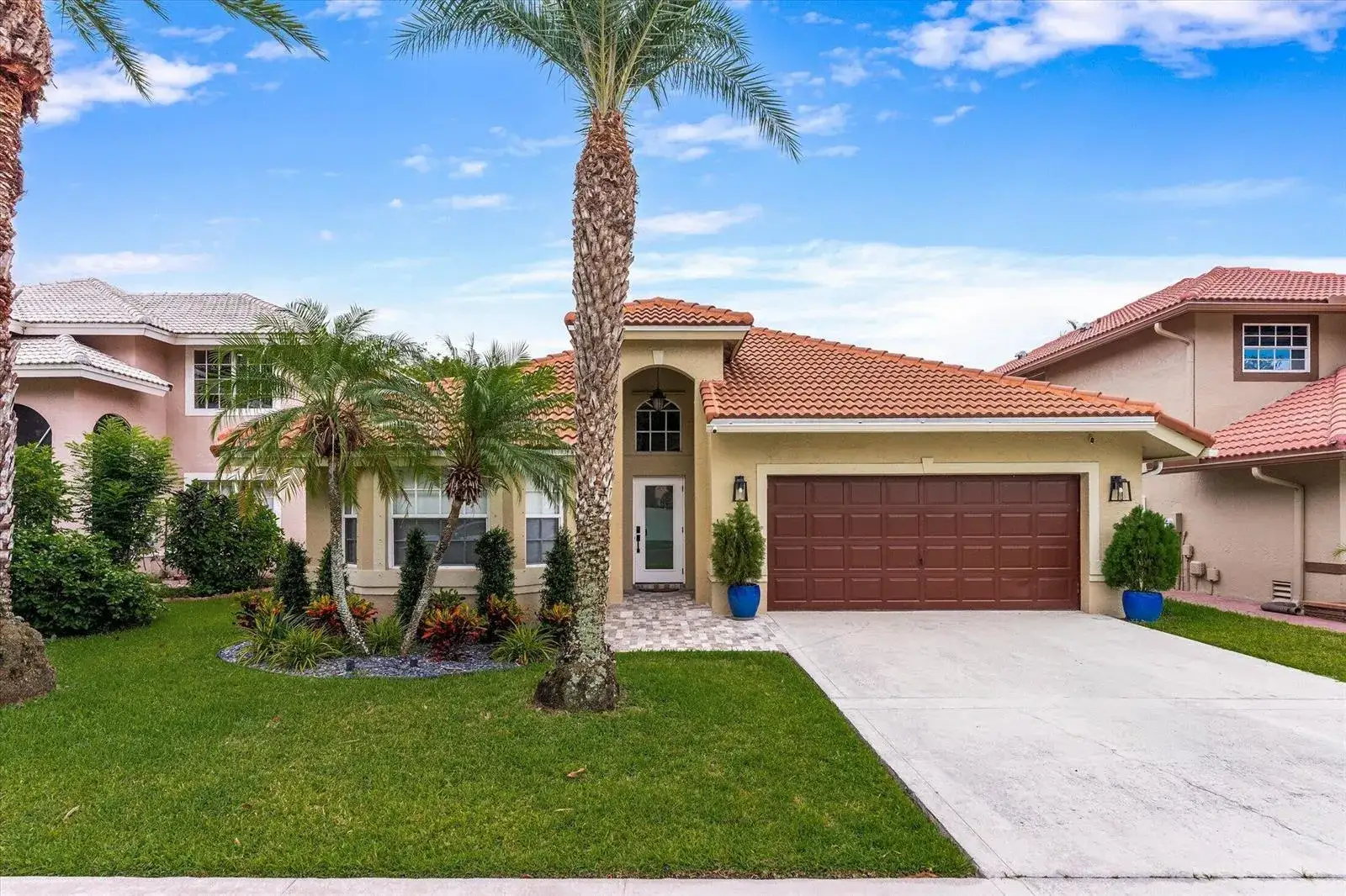 3 bedroom 2 bath Residential Lease for rent at 10112 Aqua Vista Way, Boca Raton FL 33428