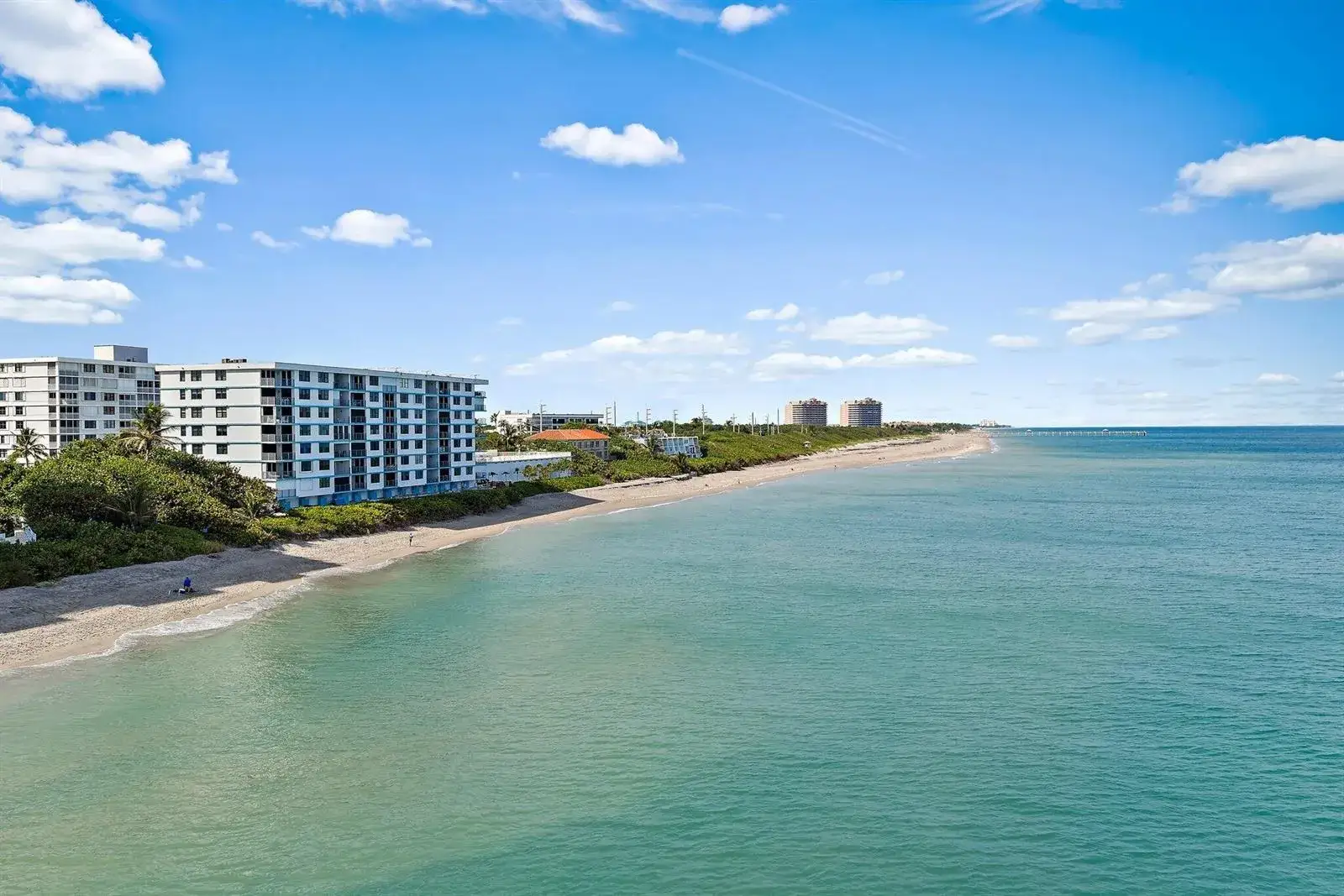 2 bedroom 2 bath Residential for sale at 900 Ocean Drive # 106, Juno Beach FL 33408