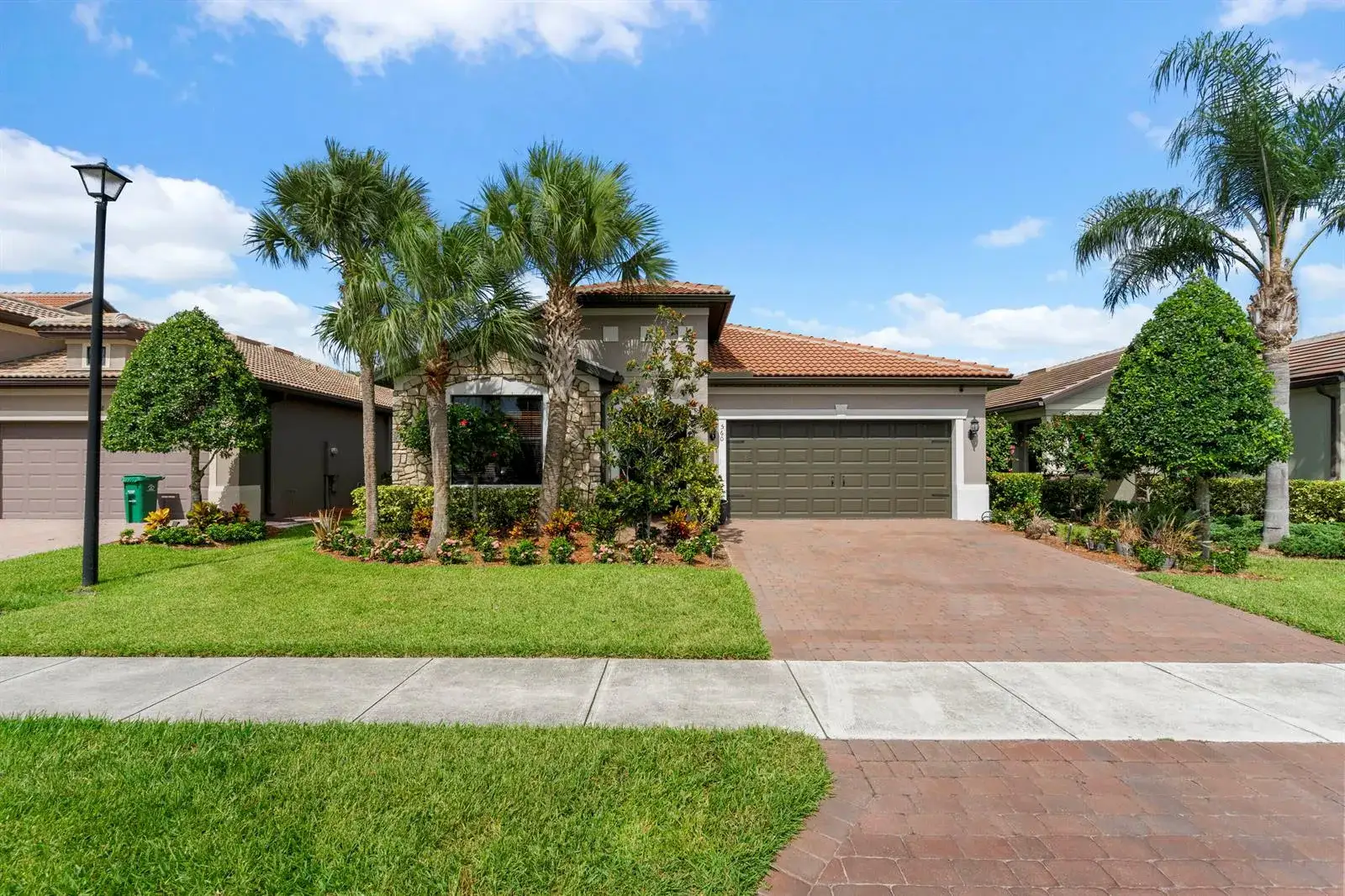 3 bedroom 2 bath Residential for sale at 560 SE Monet Drive, Port St. Lucie FL 34984