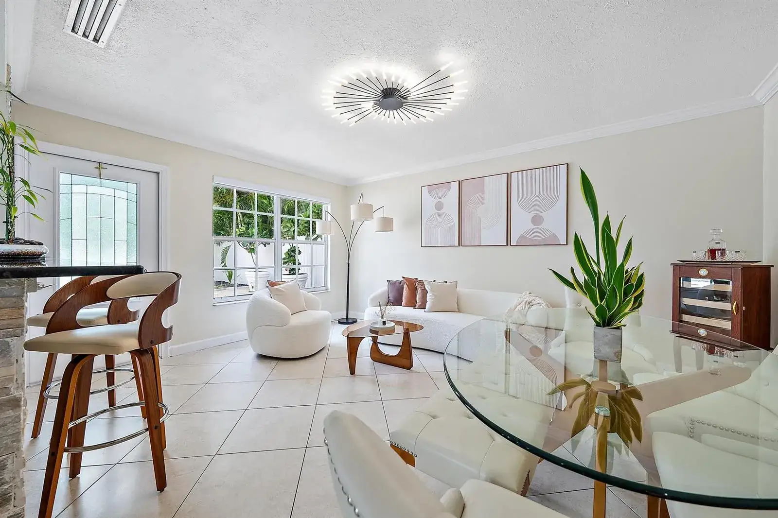 3 bedroom 1 bath Residential Lease for rent at 904 Ortega Road, West Palm Beach FL 33405
