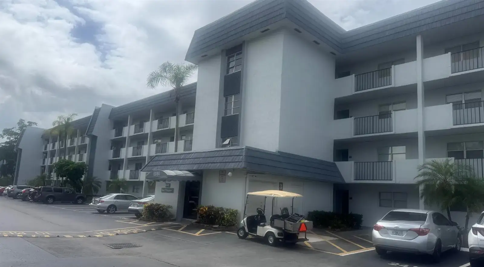 2 bedroom 2 bath Residential for sale at 6080 NW 44th Street # 109, Lauderhill FL 33319