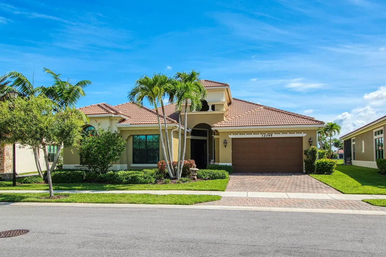 4 bedroom 2 bath Residential for sale at 12095 Bastille Circle E, Parkland FL 33076
