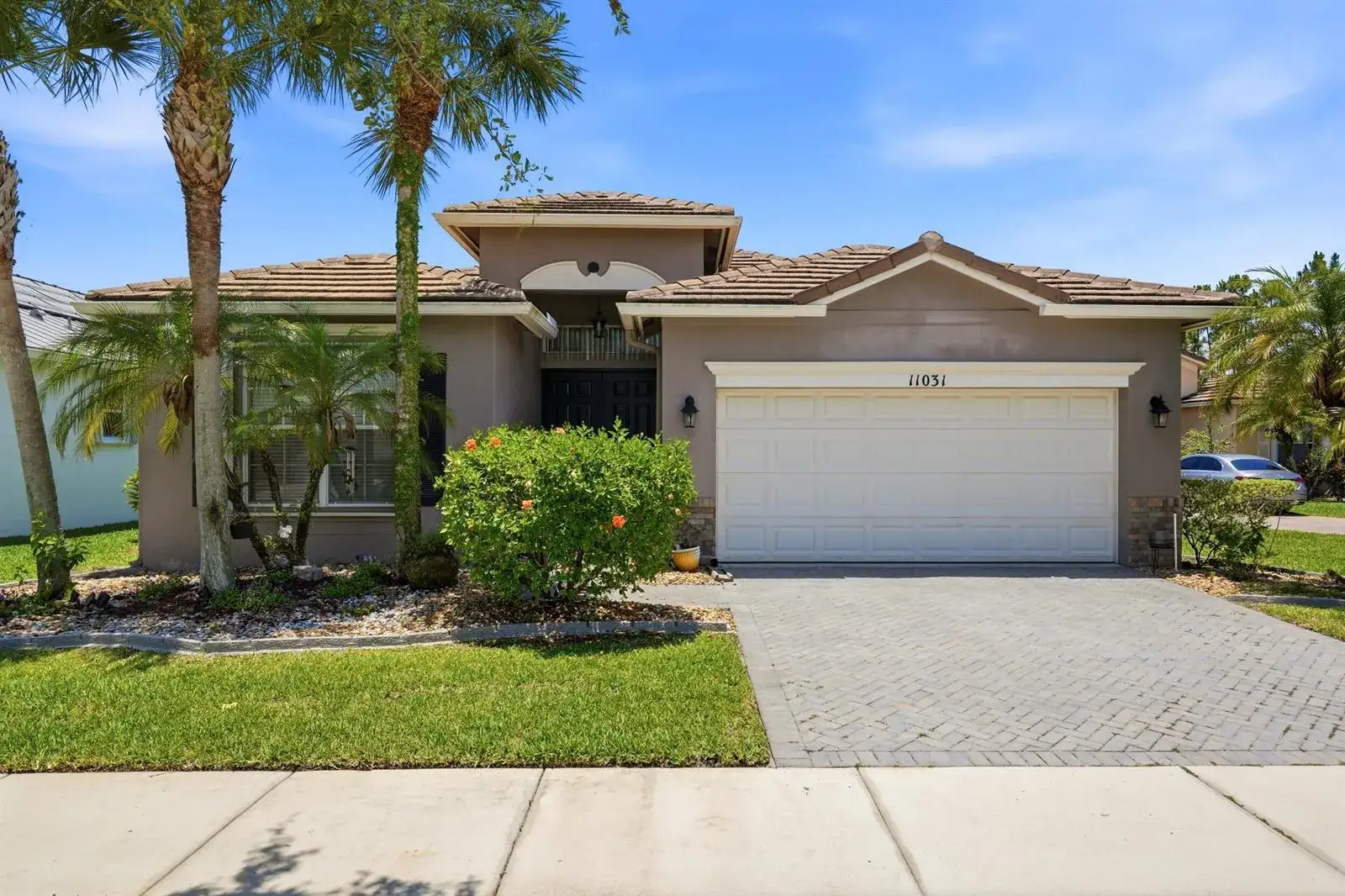 3 bedroom 2 bath Residential for sale at 11031 SW Dunhill Court, FL 34987