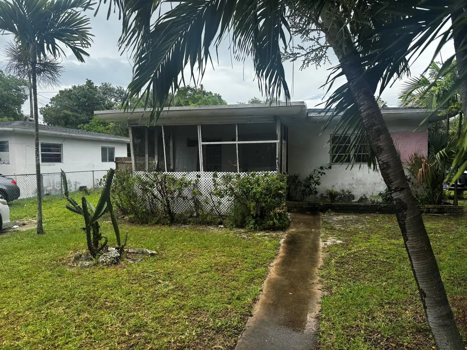2 bedroom 1 bath Residential Lease for rent at 830 NW 60th Street, Miami FL 33127
