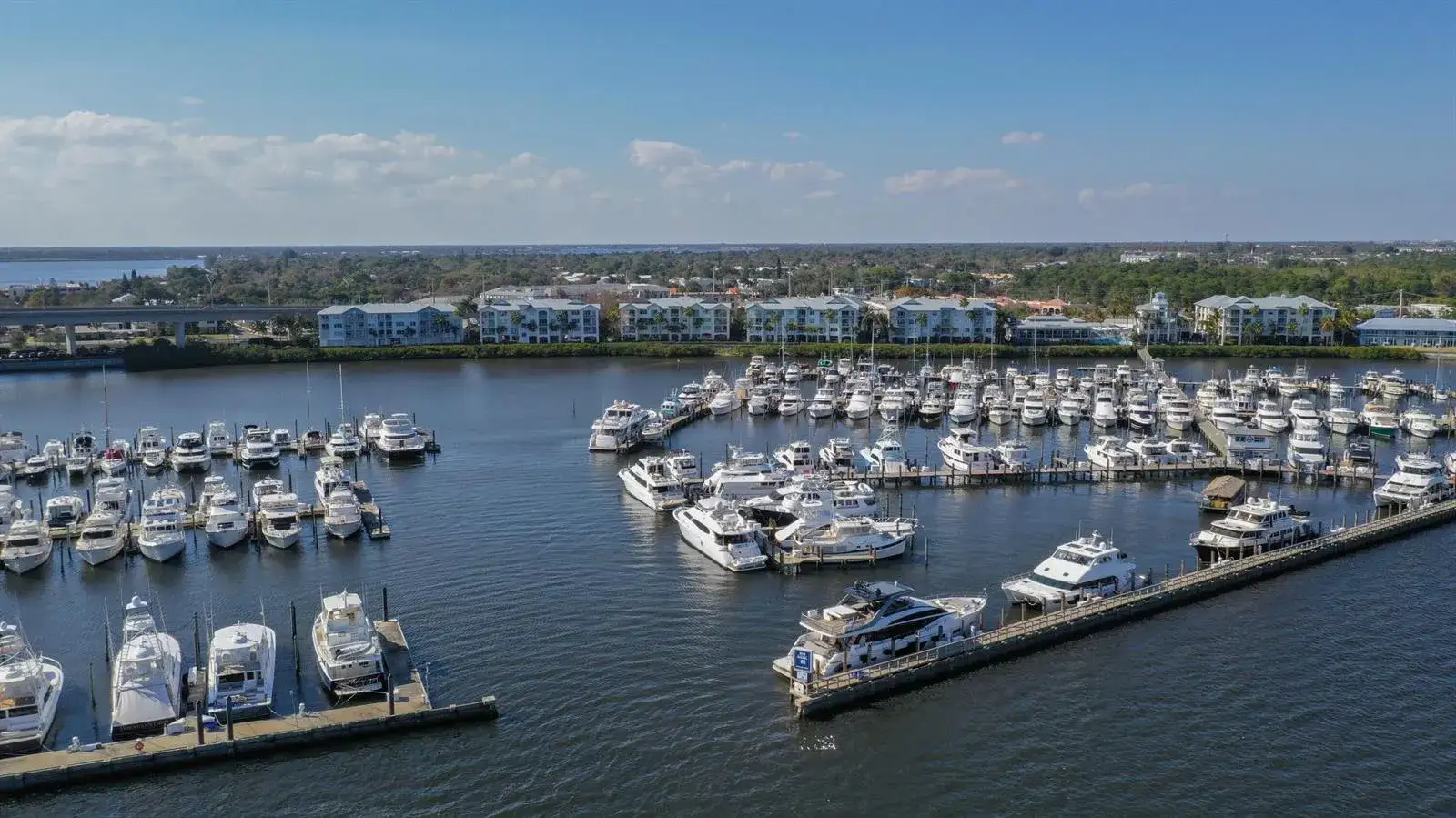 2 bedroom 2 bath Residential for sale at 975 NW Flagler Avenue # 206, Stuart FL 34994
