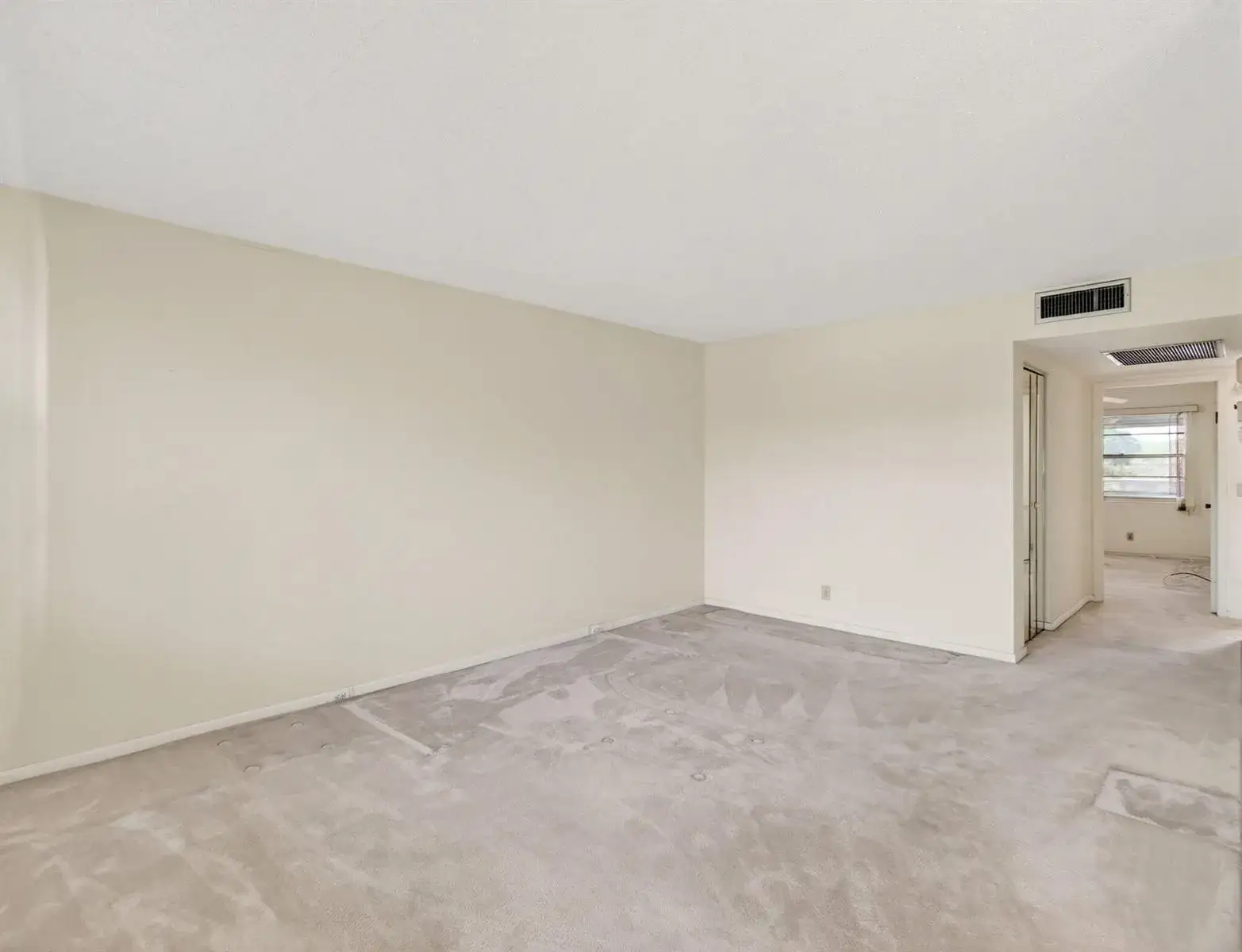 2 bedroom 2 bath Residential for sale at 3044 Lincoln C, Boca Raton FL 33434